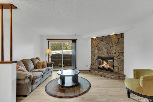 15350 E Arizona Avenue 208, Aurora, CO 80017