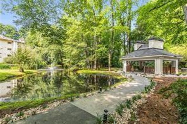 309 Comeragh SE, Smyrna, GA 30080