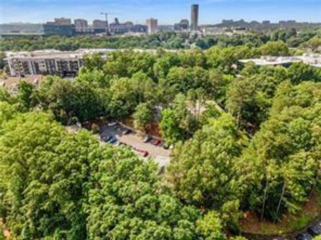 309 Comeragh SE, Smyrna, GA 30080