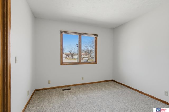 2823 Drake Street, Lincoln, NE 68516