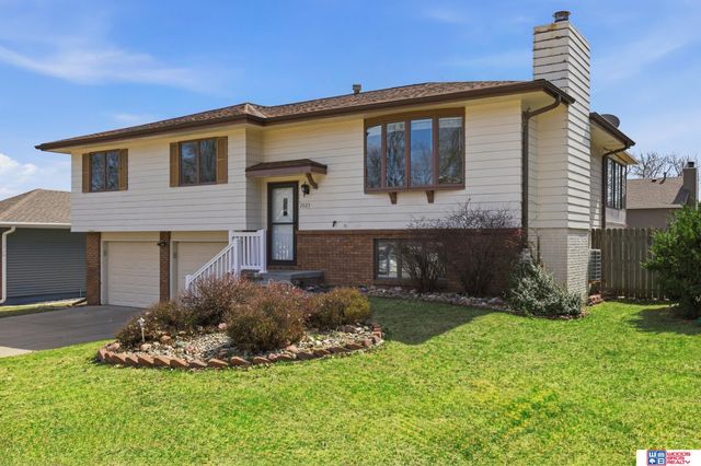 2823 Drake Street, Lincoln, NE 68516
