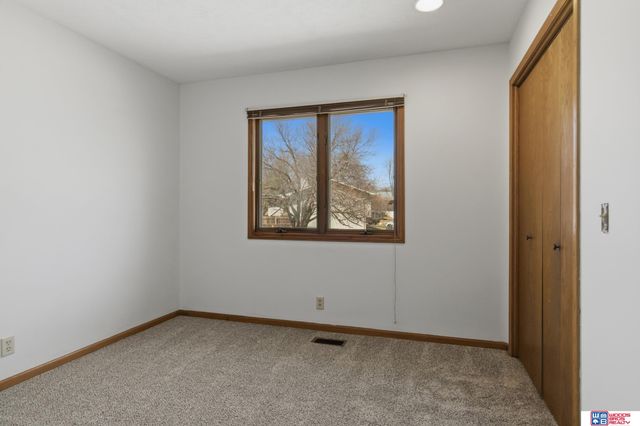 2823 Drake Street, Lincoln, NE 68516