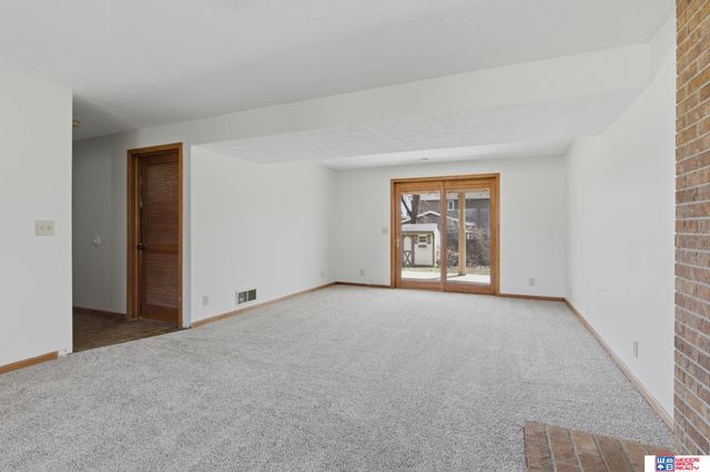 2823 Drake Street, Lincoln, NE 68516