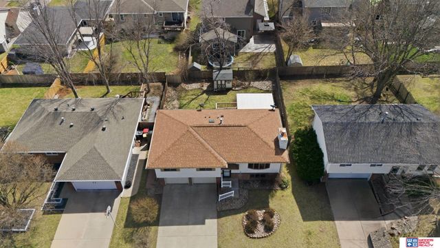 2823 Drake Street, Lincoln, NE 68516
