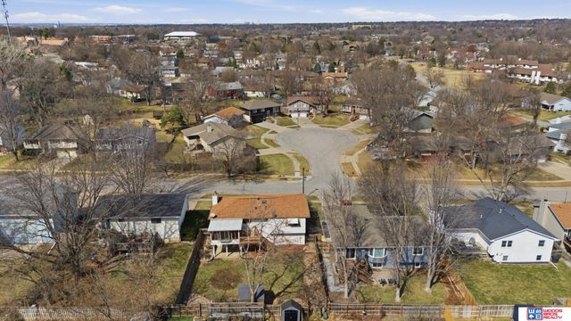 2823 Drake Street, Lincoln, NE 68516