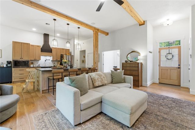13246 Loganberry Lane, Bentonville, AR 72712
