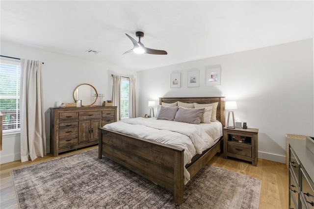 13246 Loganberry Lane, Bentonville, AR 72712