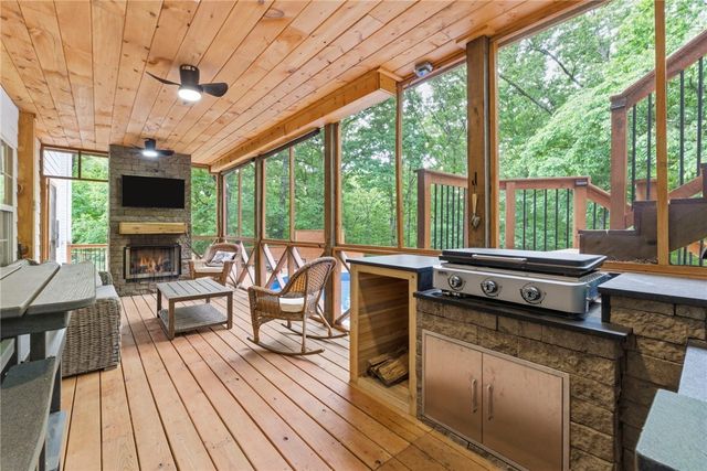 13246 Loganberry Lane, Bentonville, AR 72712