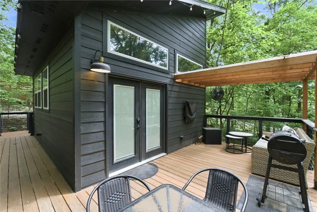 13246 Loganberry Lane, Bentonville, AR 72712