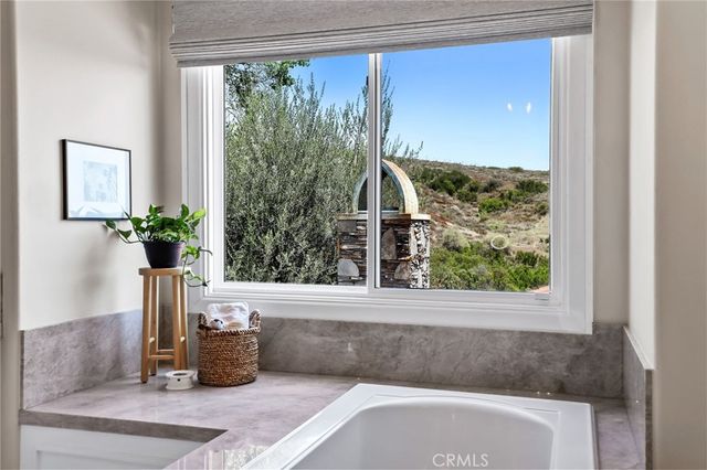 2 Havenhurst Drive, Coto De Caza, CA 92679