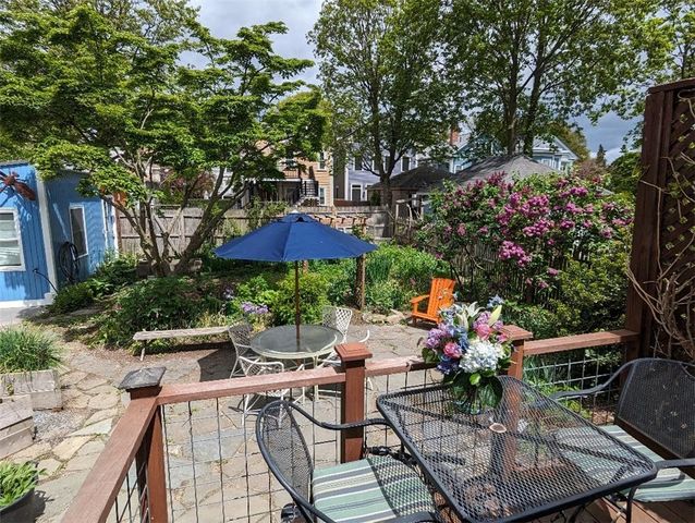 99 Arnold Street, Providence, RI 02906