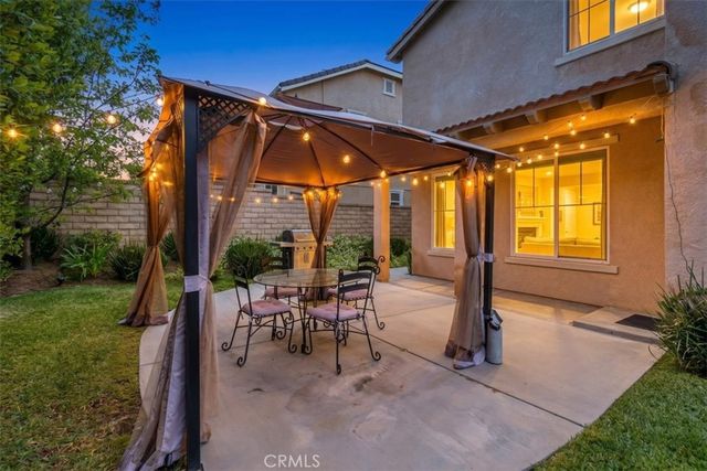 28721 Coal Mountain Court, Valencia, CA 91354