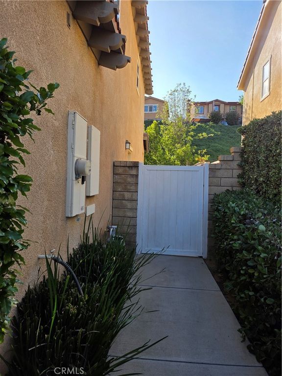 Image 11 of property listing at 28721 Coal Mountain Court, Valencia, CA 91354