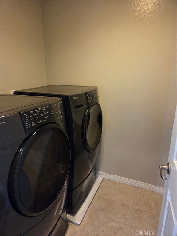 Image 12 of property listing at 28721 Coal Mountain Court, Valencia, CA 91354