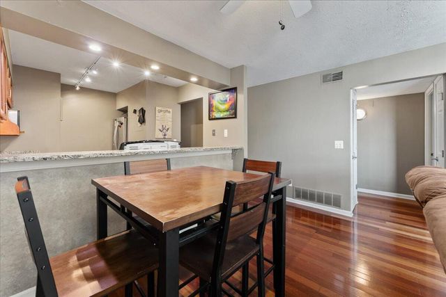 102 Winding Way, A, Covington, KY 41011