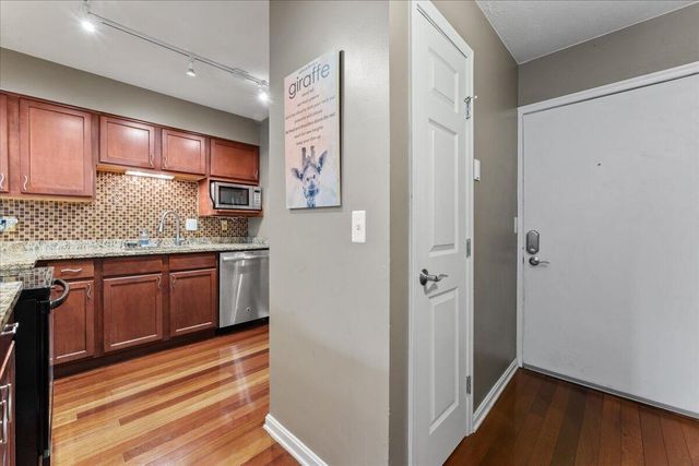 102 Winding Way, A, Covington, KY 41011