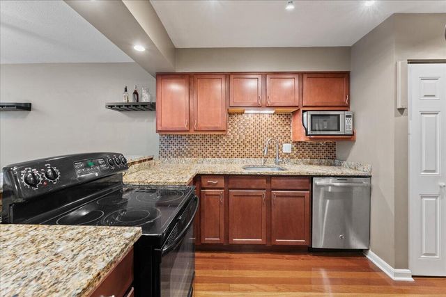 102 Winding Way, A, Covington, KY 41011