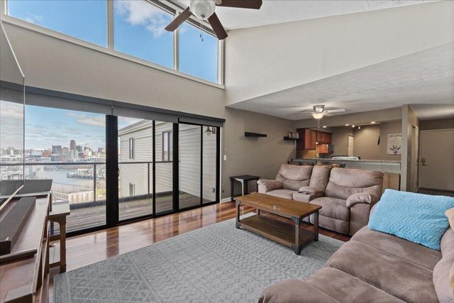 102 Winding Way, A, Covington, KY 41011