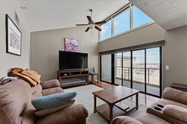 102 Winding Way, A, Covington, KY 41011