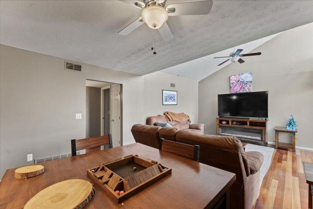 102 Winding Way, A, Covington, KY 41011