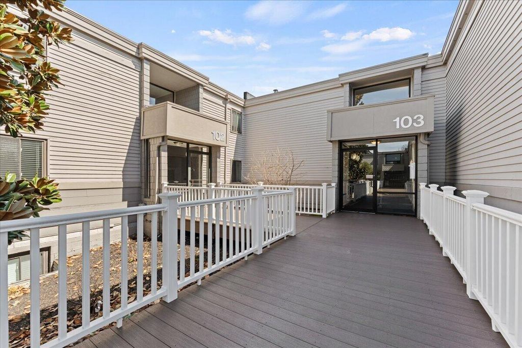 102 Winding Way, A, Covington, KY 41011