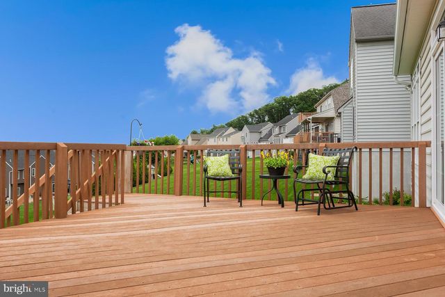 572 EAGLES VIEW, Lancaster, PA 17601