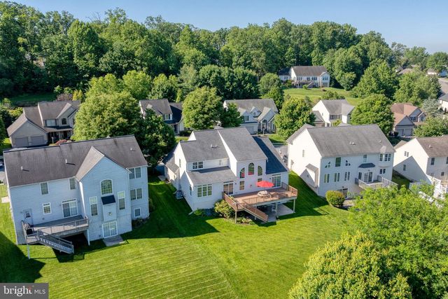 572 EAGLES VIEW, Lancaster, PA 17601