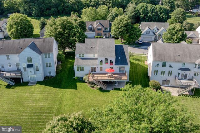 572 EAGLES VIEW, Lancaster, PA 17601