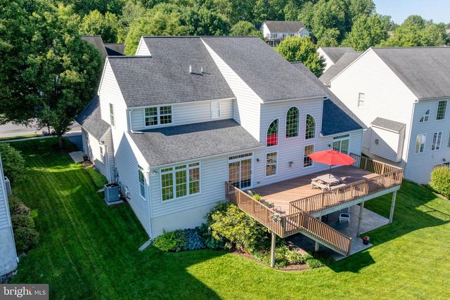 572 EAGLES VIEW, Lancaster, PA 17601