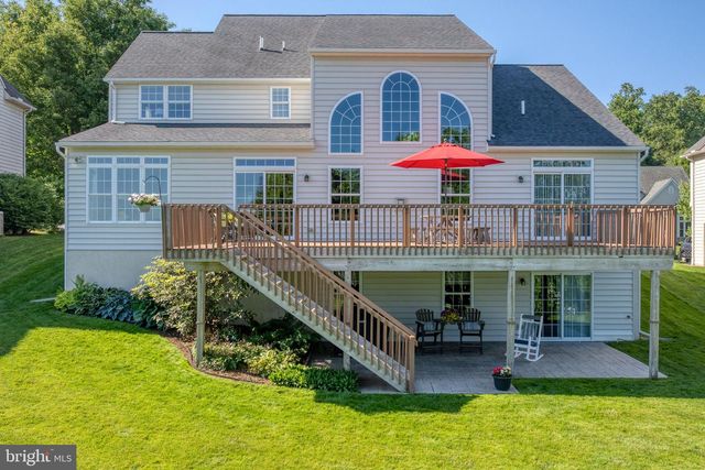572 EAGLES VIEW, Lancaster, PA 17601