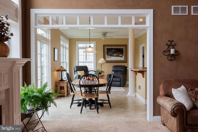 572 EAGLES VIEW, Lancaster, PA 17601