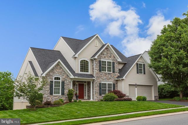 572 EAGLES VIEW, Lancaster, PA 17601