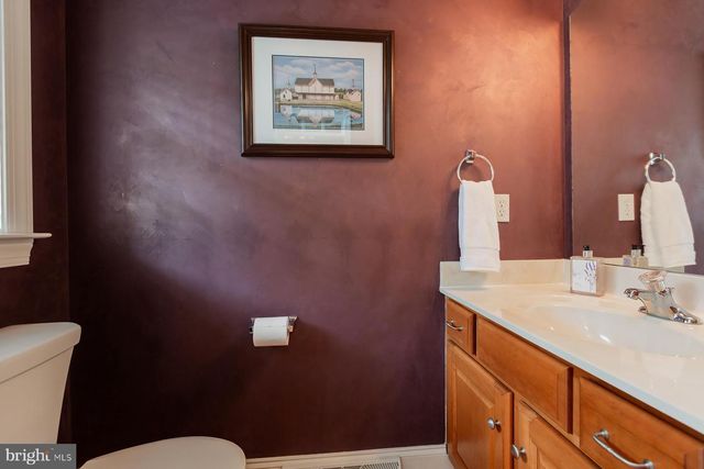 572 EAGLES VIEW, Lancaster, PA 17601