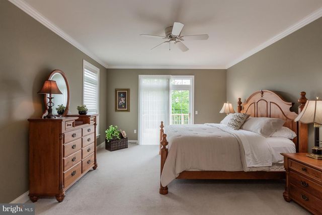 572 EAGLES VIEW, Lancaster, PA 17601