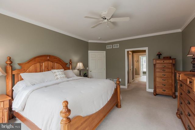 572 EAGLES VIEW, Lancaster, PA 17601