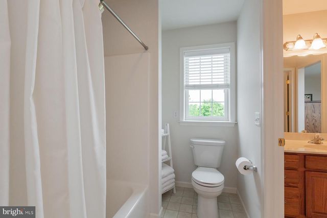 572 EAGLES VIEW, Lancaster, PA 17601