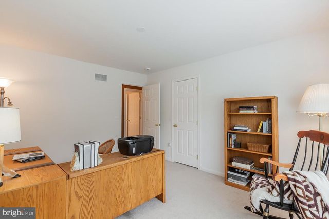 572 EAGLES VIEW, Lancaster, PA 17601