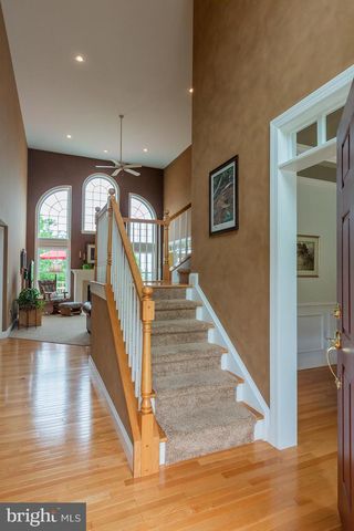 572 EAGLES VIEW, Lancaster, PA 17601