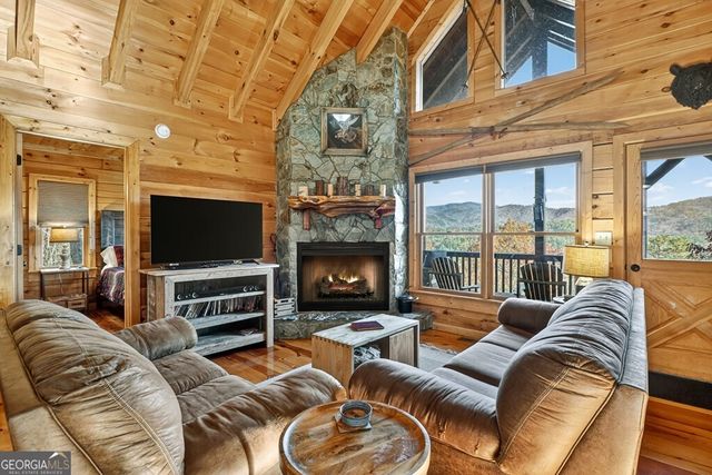 146 Rosiey Lane, Blue Ridge, GA 30513