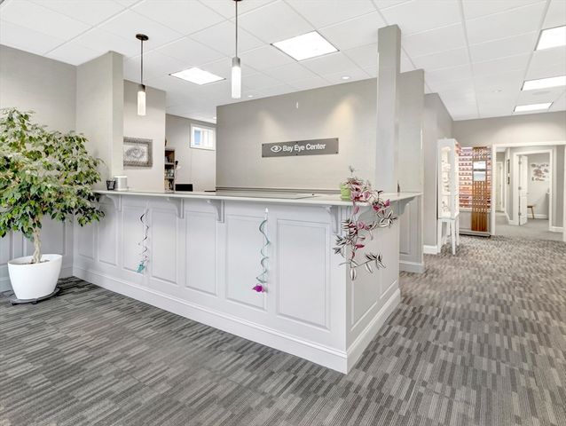 1 N Main St. 1, Mansfield, MA 02048