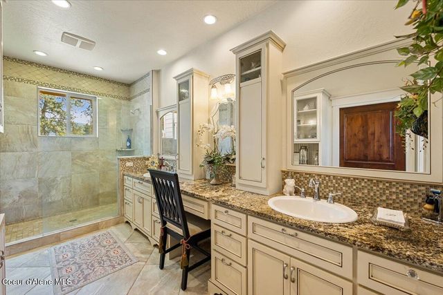 11042 N Cattle DR, Hayden, ID 83835