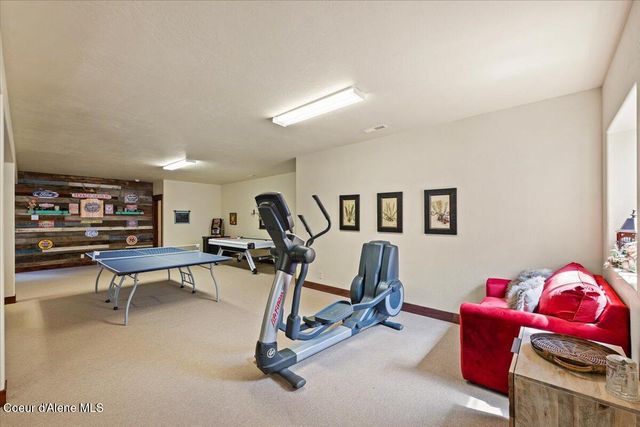 11042 N Cattle DR, Hayden, ID 83835