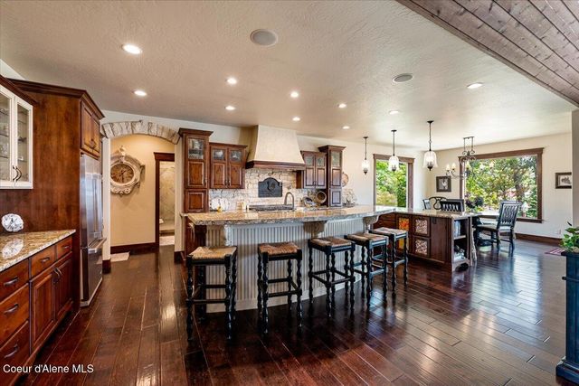 11042 N Cattle DR, Hayden, ID 83835