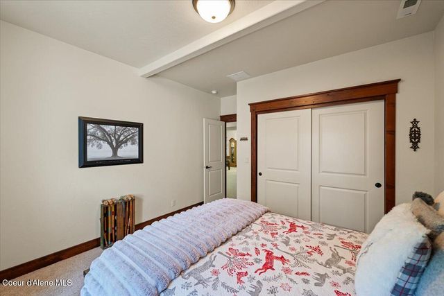 11042 N Cattle DR, Hayden, ID 83835