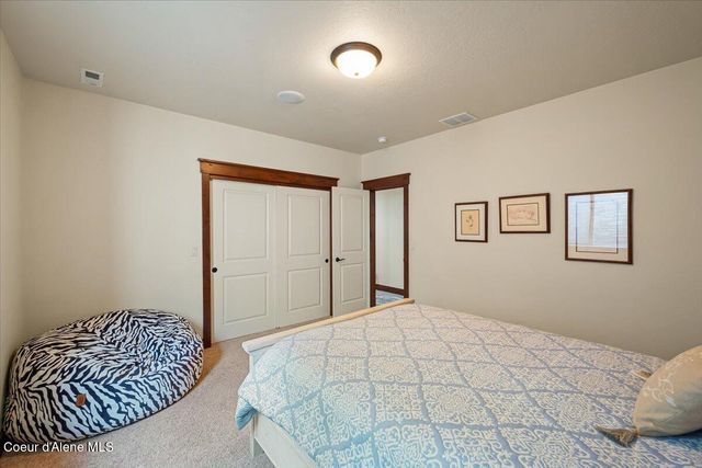 11042 N Cattle DR, Hayden, ID 83835