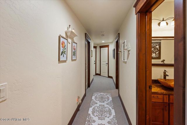 11042 N Cattle DR, Hayden, ID 83835