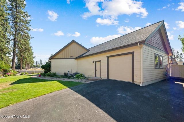 11042 N Cattle DR, Hayden, ID 83835