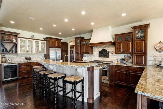 11042 N Cattle DR, Hayden, ID 83835