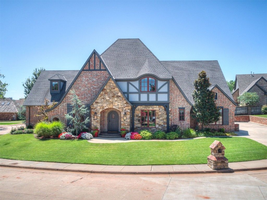 6405 Oak Tree Circle, Edmond, OK 73025