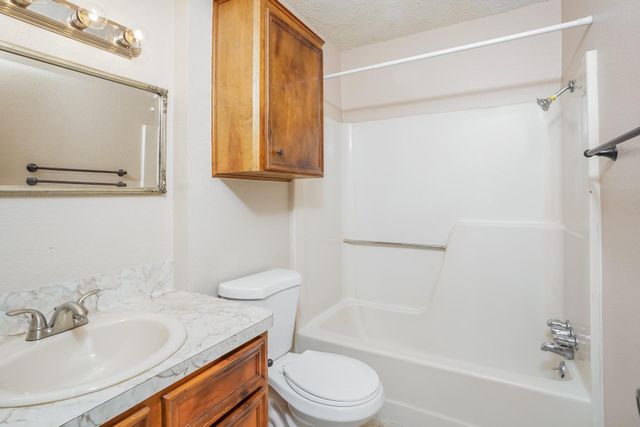 2714 8th Avenue N, Texas City, TX 77590